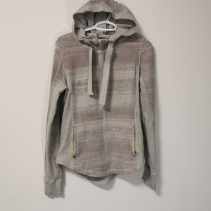 Lululemon half zip hooded pull over